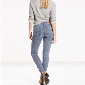 Levi’s 721 high rise skinny jeans